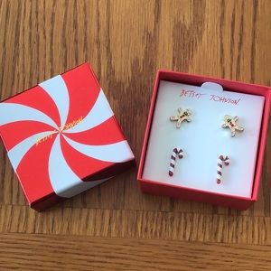 Betsy Johnson Christmas Holiday earrings. Set of 2 pair  🎁🎁🎁